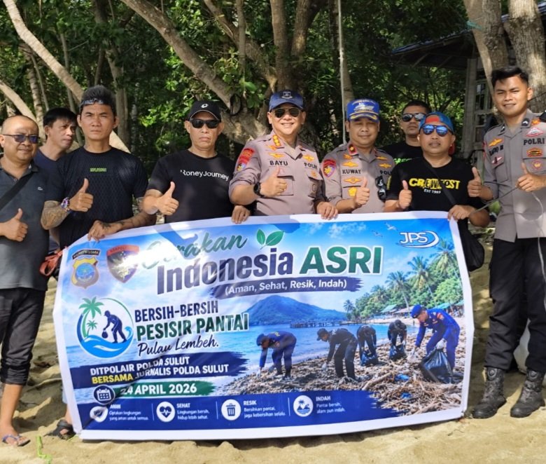 Dir polairud Pimpin Lansung  Bersih Bersih Pantai di Pulau Lembeh, Wujud Komitmen Polairud Polda Sulut Jaga Kelestarian Lingkungan